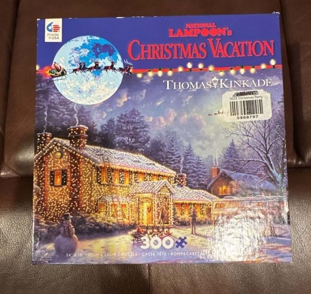Ceaco Thomas Kinkade National Lampoon's Christmas Vacation 300-Piece Puzzle